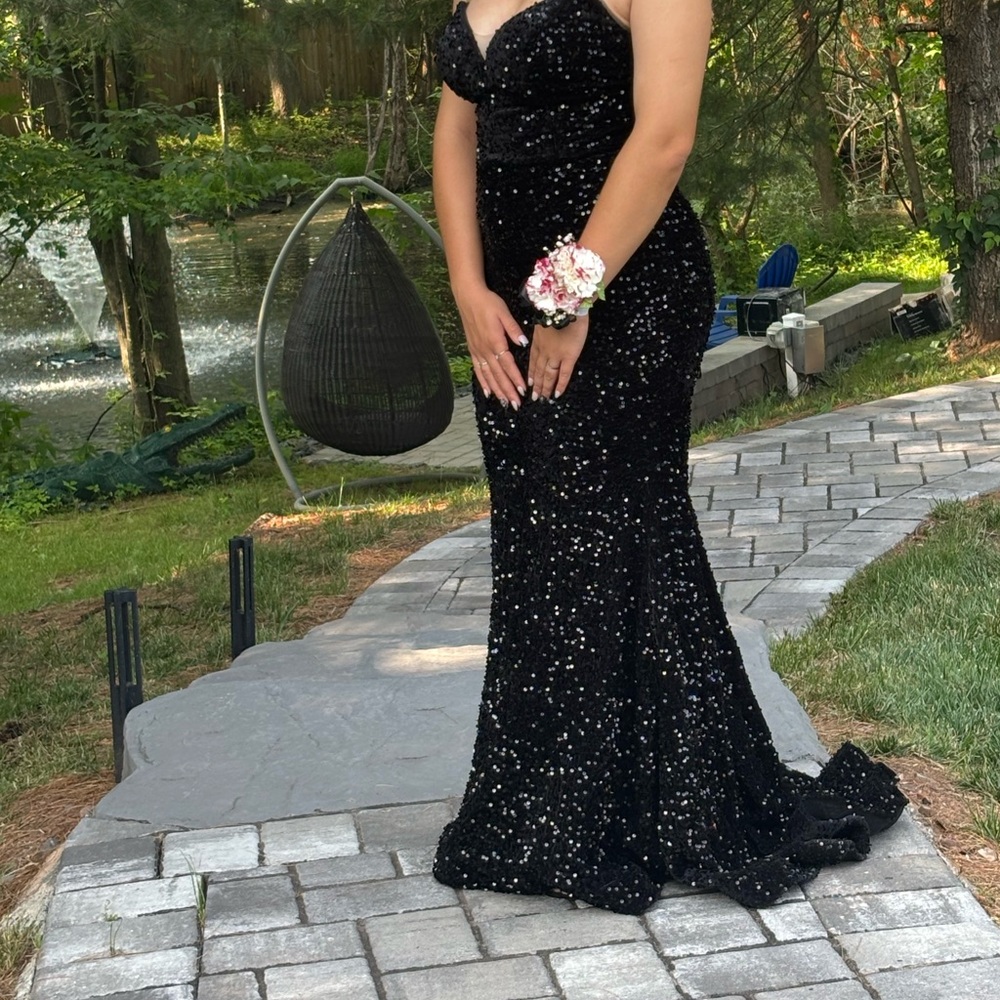 Elegant Black Sequin Evening Gown